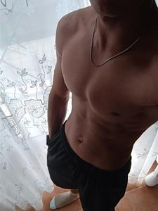 Kevin 18 éves férfi, Budapest