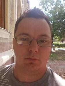 Kiki 39 éves férfi, Jász-Nagykun-Szolnok megye