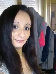 Kinga 39 éves nő, Győr-Moson-Sopron megye