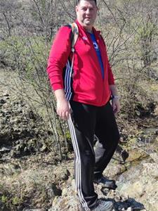 Koontz 45 éves férfi, Heves megye