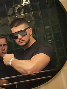 Krisz 21 éves férfi, Jász-Nagykun-Szolnok megye