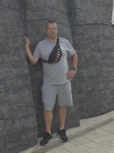 Krisz 48 éves férfi, Budapest