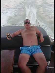 Krisz7834 47 éves férfi, Komárom-Esztergom megye