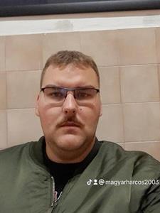 krisztián 23 éves férfi, Pest megye