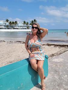 Kyra 48 éves nő, Budapest