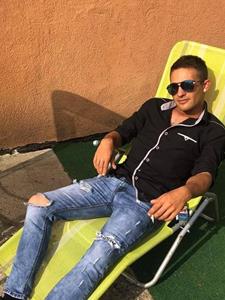 Laci 25 éves férfi, Csongrád megye