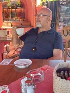 Laci 70 éves férfi, Pest megye