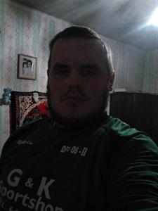 lacika13131 29 éves férfi, Tolna megye