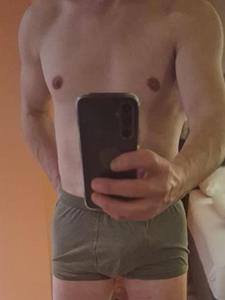 lacu 38 éves férfi, Komárom-Esztergom megye