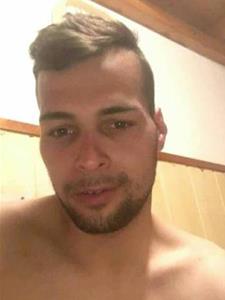 Lajos 29 éves férfi, Pest megye