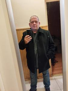László 53 éves férfi, Budapest