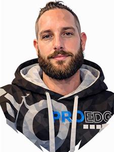 László 29 éves férfi, Komárom-Esztergom megye