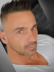 Lboy79 46 éves férfi, Komárom-Esztergom megye