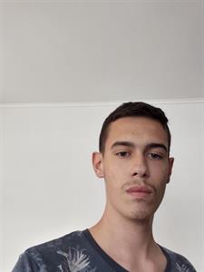 LeventeSós 22 éves férfi, Pest megye
