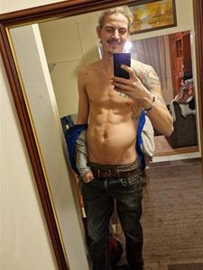 maci 27 éves férfi, Budapest