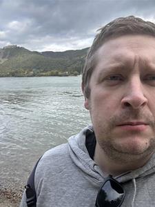 MadJames 40 éves férfi, Budapest