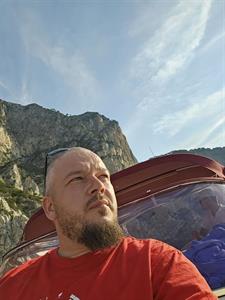 Marci 40 éves férfi, Komárom-Esztergom megye