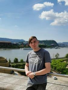 marksoma088 26 éves férfi, Komárom-Esztergom megye