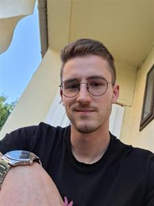 Martin 27 éves férfi, Győr-Moson-Sopron megye