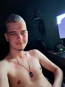 Martin 20 éves férfi, Veszprém megye