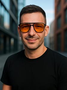 Martinez 27 éves férfi, Győr-Moson-Sopron megye