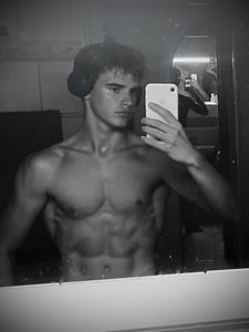 Mate 18 éves férfi, Somogy megye