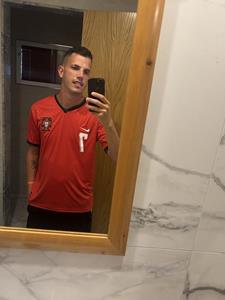 Mate 29 éves férfi, Vas megye