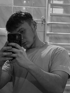 Máté 20 éves férfi, Budapest