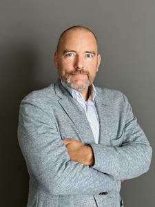 Máté 48 éves férfi, Budapest