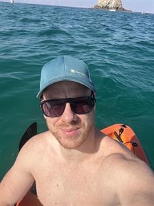 Matt 25 éves férfi, Budapest