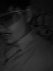 Miki 19 éves férfi, Komárom-Esztergom megye