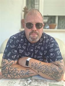 Miki 48 éves férfi, Komárom-Esztergom megye