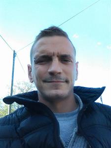 Mikiatis 40 éves férfi, Budapest