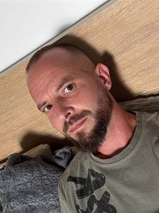 Milán 38 éves férfi, Tolna megye