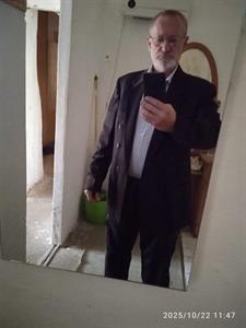 Morgós mackó hang 56 éves férfi, Bács-Kiskun megye