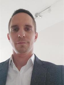 Mr Zoltán 33 éves férfi, Budapest