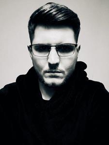 Mysterious 27 éves férfi, Budapest