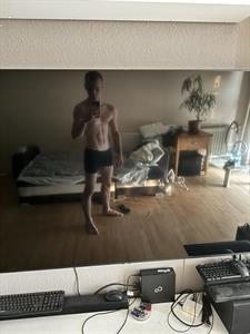 Nagyfarok 19 éves férfi, Budapest