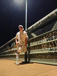 Nagyfarok23 20 éves férfi, Pest megye