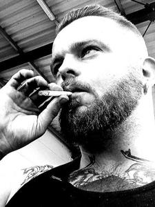 NandoDiablo aka:EnDy 37 éves férfi, Győr-Moson-Sopron megye