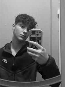 nikolasz 18 éves férfi, Nógrád megye