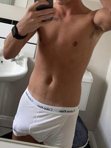 NPeti99 24 éves férfi, Veszprém megye