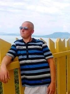 Nyaligátor 33 éves férfi, Bács-Kiskun megye