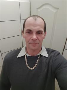 Oli12 43 éves férfi, Veszprém megye