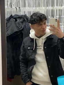 Oliver 26 éves férfi, Budapest