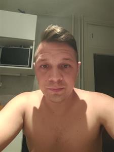 Csabi 34 éves férfi, Győr-Moson-Sopron megye