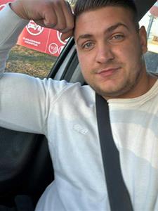 Palika 22 éves férfi, Budapest