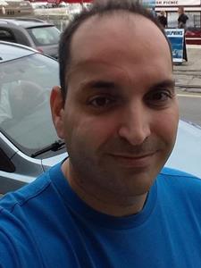 Paulo 42 éves férfi, Komárom-Esztergom megye