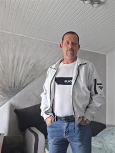 Pepe 49 éves férfi, Fejér megye