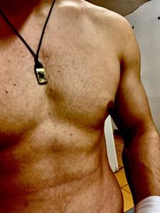 Péter 22 éves férfi, Pest megye